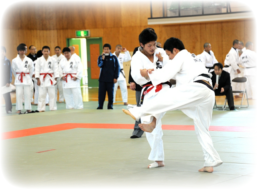 http://www2.shoshi.ed.jp/club/2013.03.03_judo.jpg