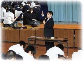http://www2.shoshi.ed.jp/news/2013.08.26_briefing_session.jpg