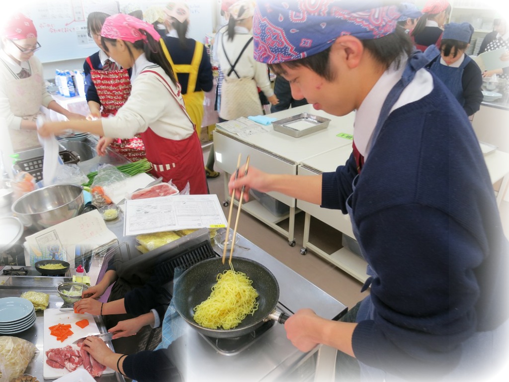 http://www2.shoshi.ed.jp/news/2013.12.13_cooking_practice.jpg
