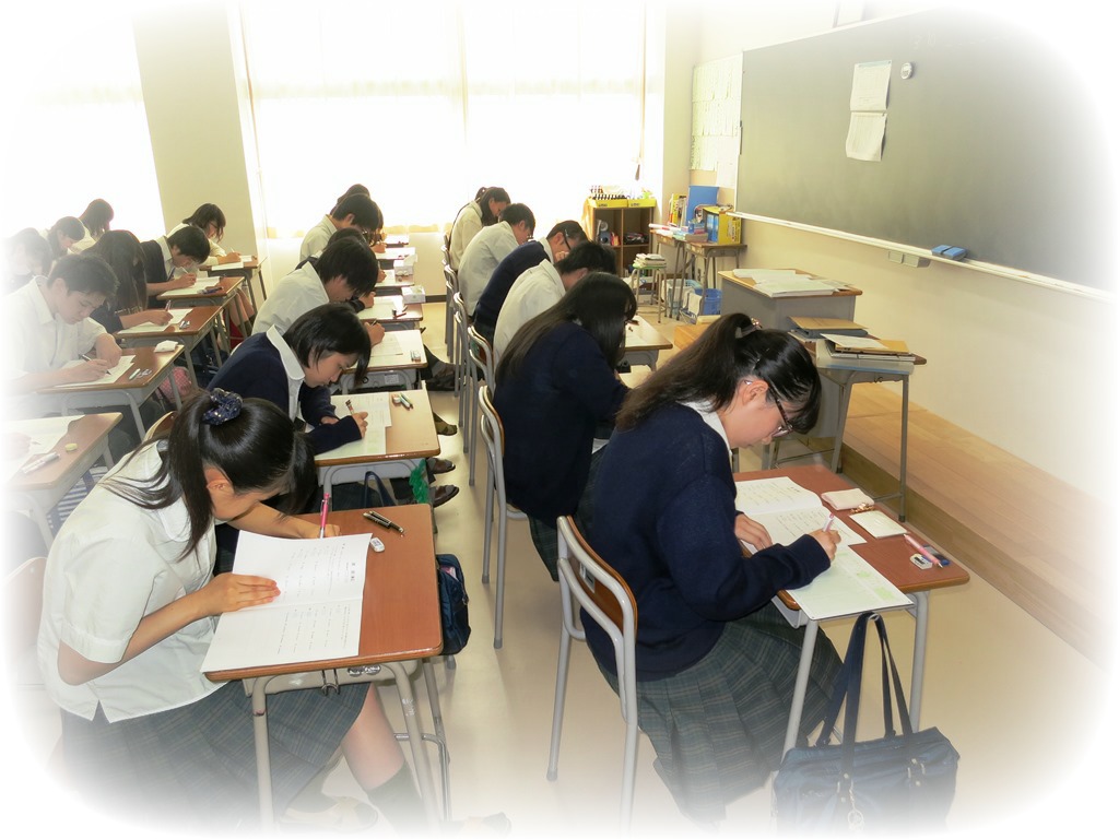 http://www2.shoshi.ed.jp/news/2014.08.30_exam.JPG