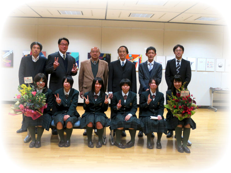 http://www2.shoshi.ed.jp/news/2014.12.24_exhibition.jpg
